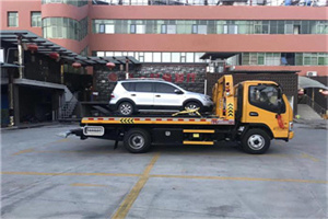 泾阳汽车紧急补胎换胎救援